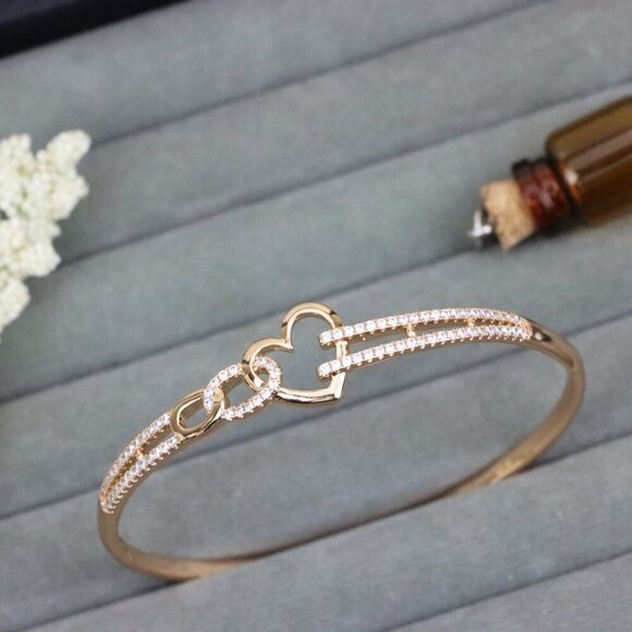 Romantic Rose Gold Heart Link Bangle with Crystal Detailing, XPBL0570 - Picture 1 of 12